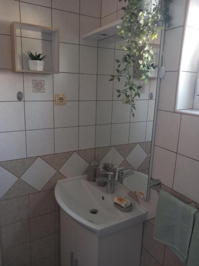 Apartman Petra Palit Экстерьер фото